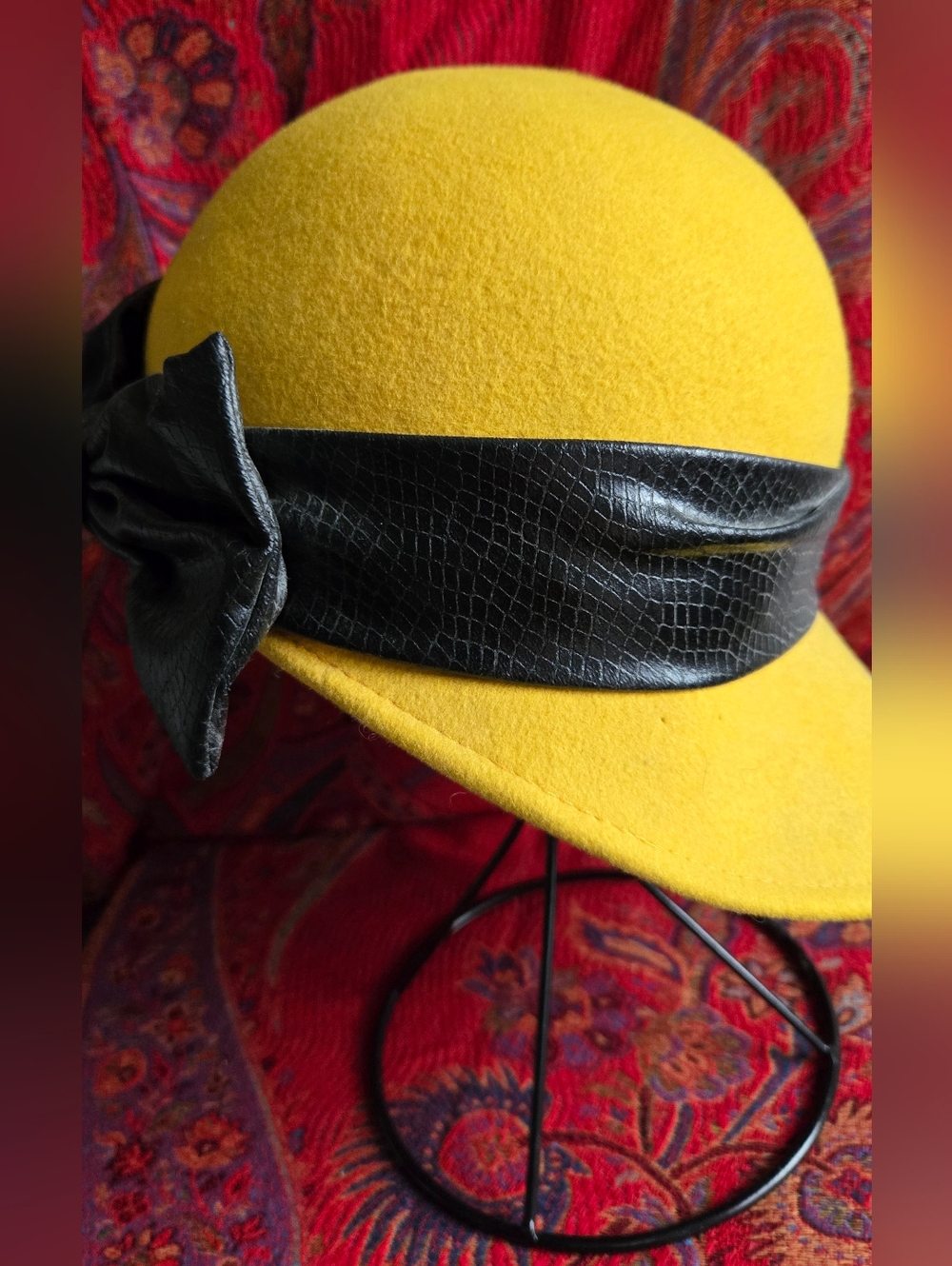 Vintage Felt Cloche Hat